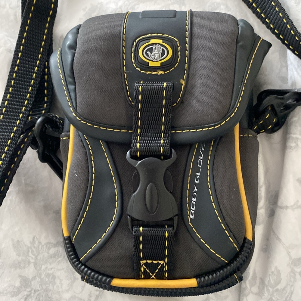 Mini Camera pouch/case - Picture 2 of 5